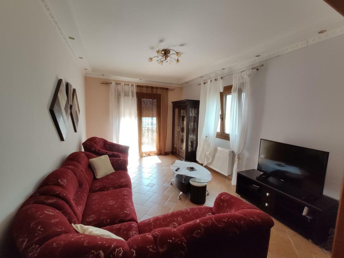 Elpida Apartment ลีเมนาส ภายนอก รูปภาพ
