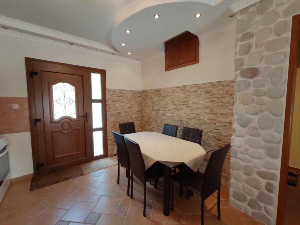 Elpida Apartment ลีเมนาส ภายนอก รูปภาพ